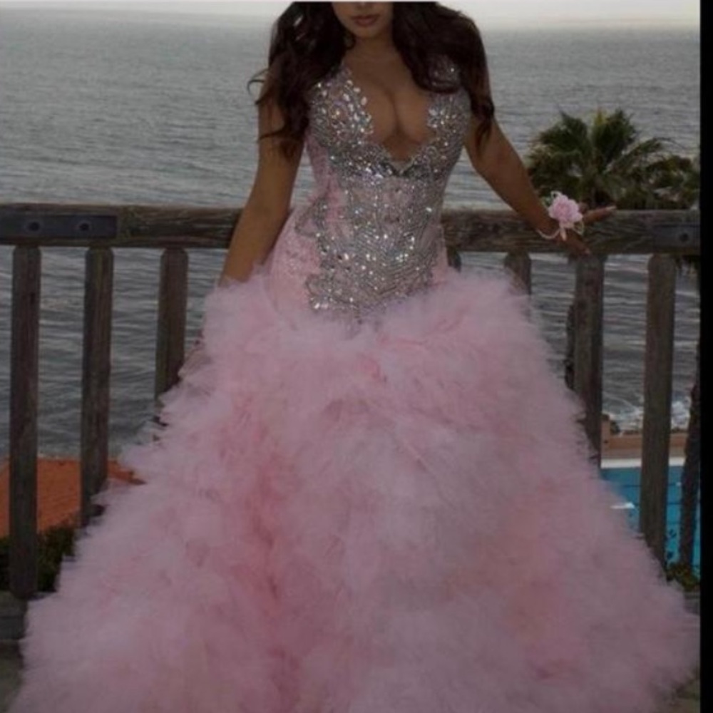 Elegant Pink Tulle Prom Dress with Beaded Bodice